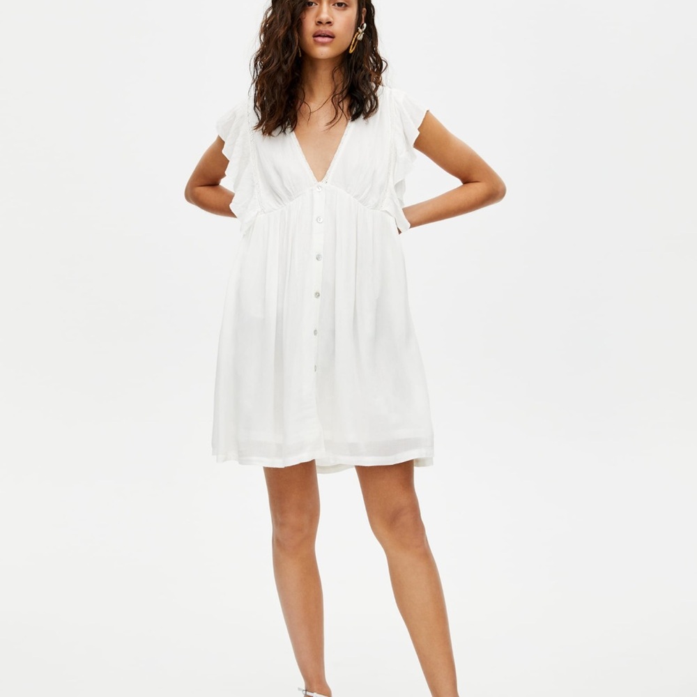 Pull&Bear White Ruffled Mini Dress